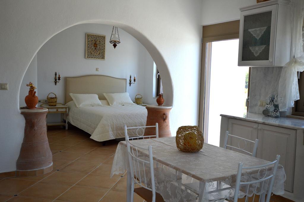 Bianca Suite & Home Psinthos Habitación foto